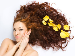 Dire addio a capelli secchi e crespi si può, usa il Tiglio!